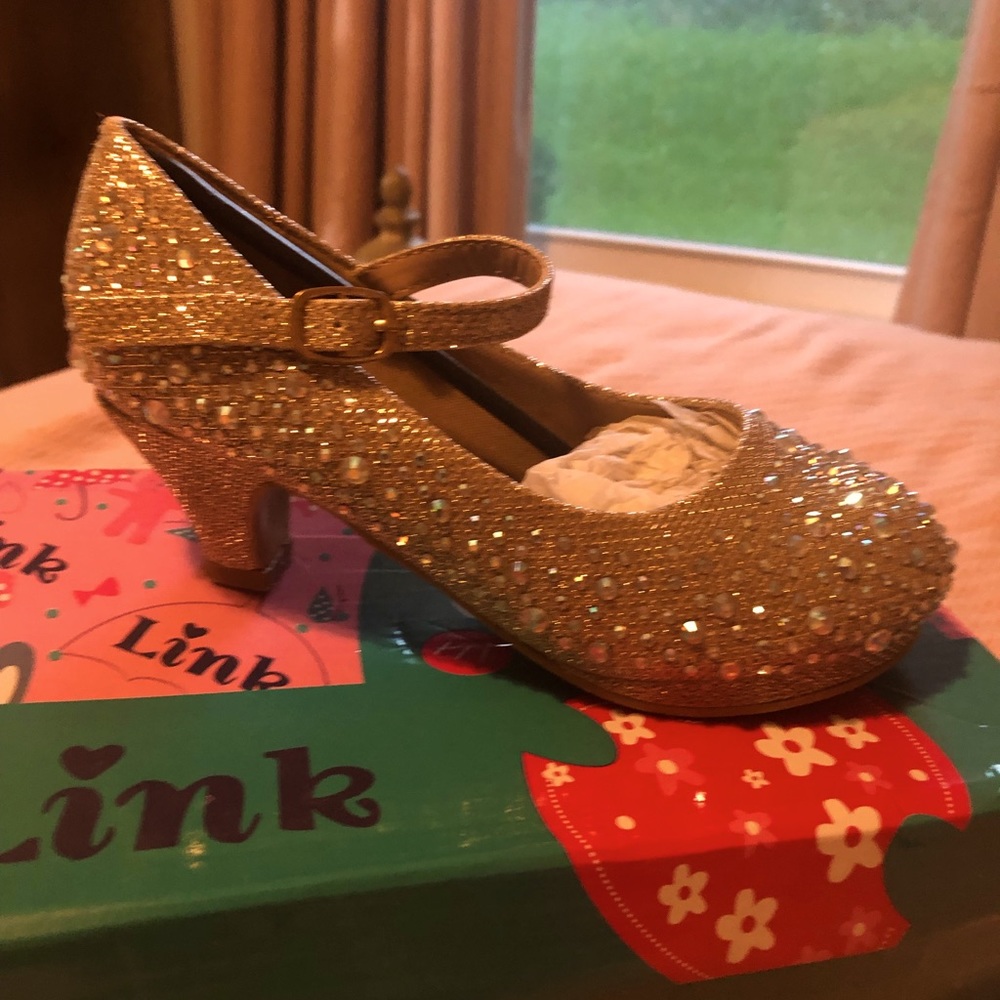 Champagne color, kitten heels